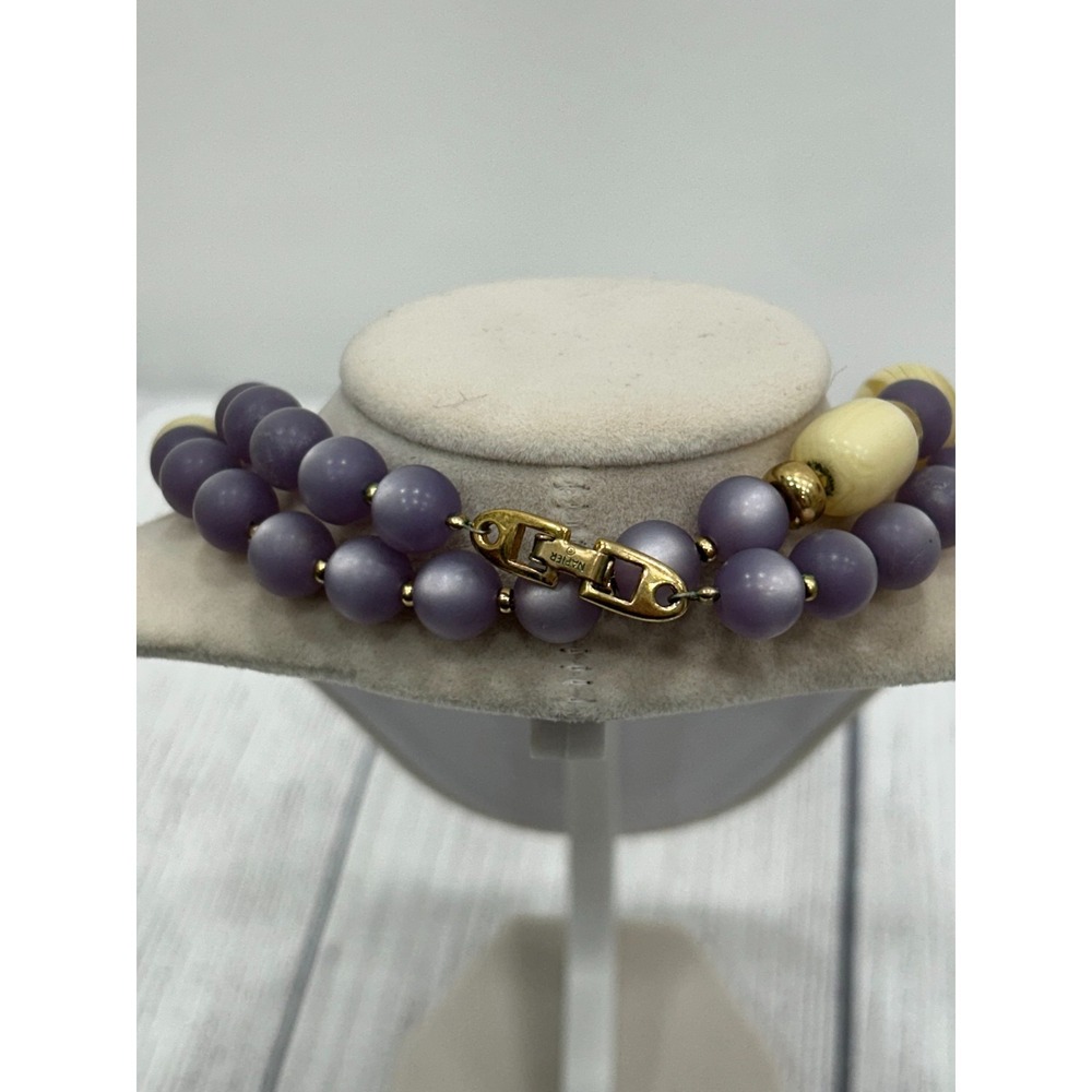 Vtg Napier Purple Cream Frosted Glass Beaded‎ Gold Tone Statement Necklace 28" - Picture 5 of 6